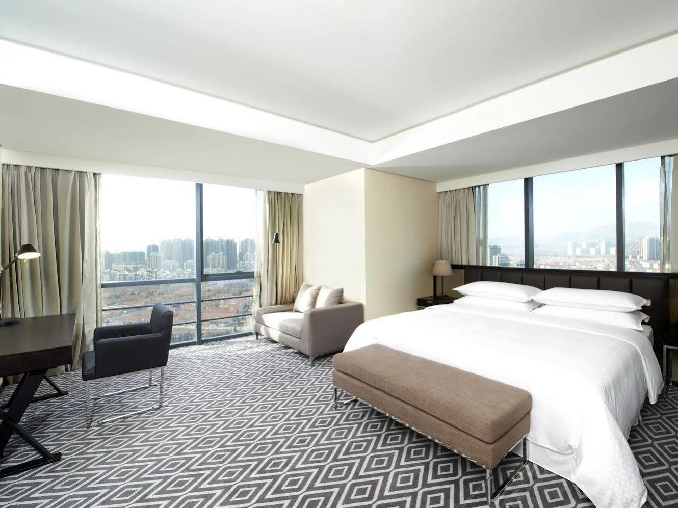 Four Points By Sheraton Qingdao, West Coast Exterior foto